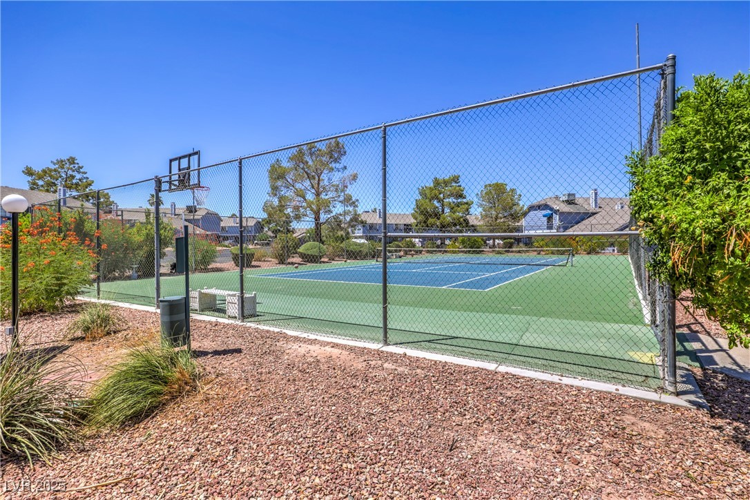 5796 Ambassador Avenue 202 Property Photo 14