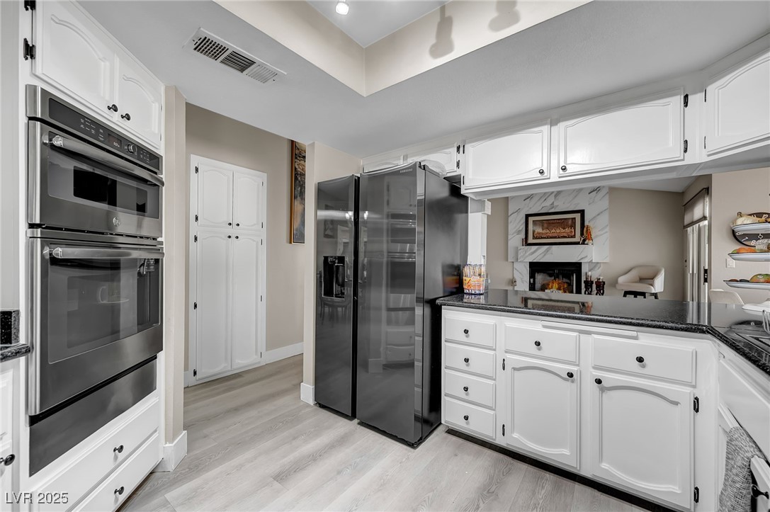 3757 North Torrey Pines Drive Property Photo 9