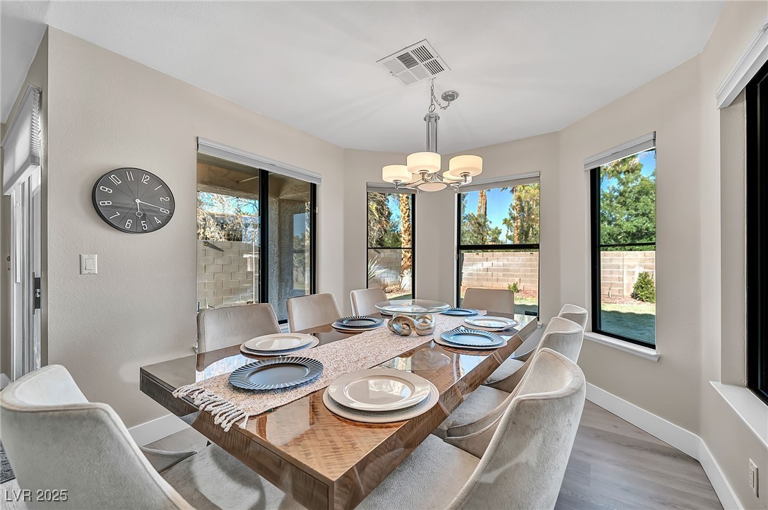 3757 North Torrey Pines Drive Property Photo 13