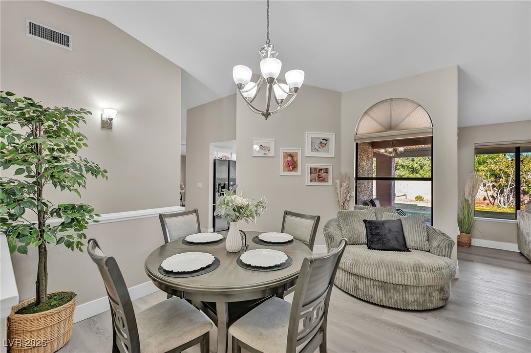 3757 North Torrey Pines Drive Property Photo 18