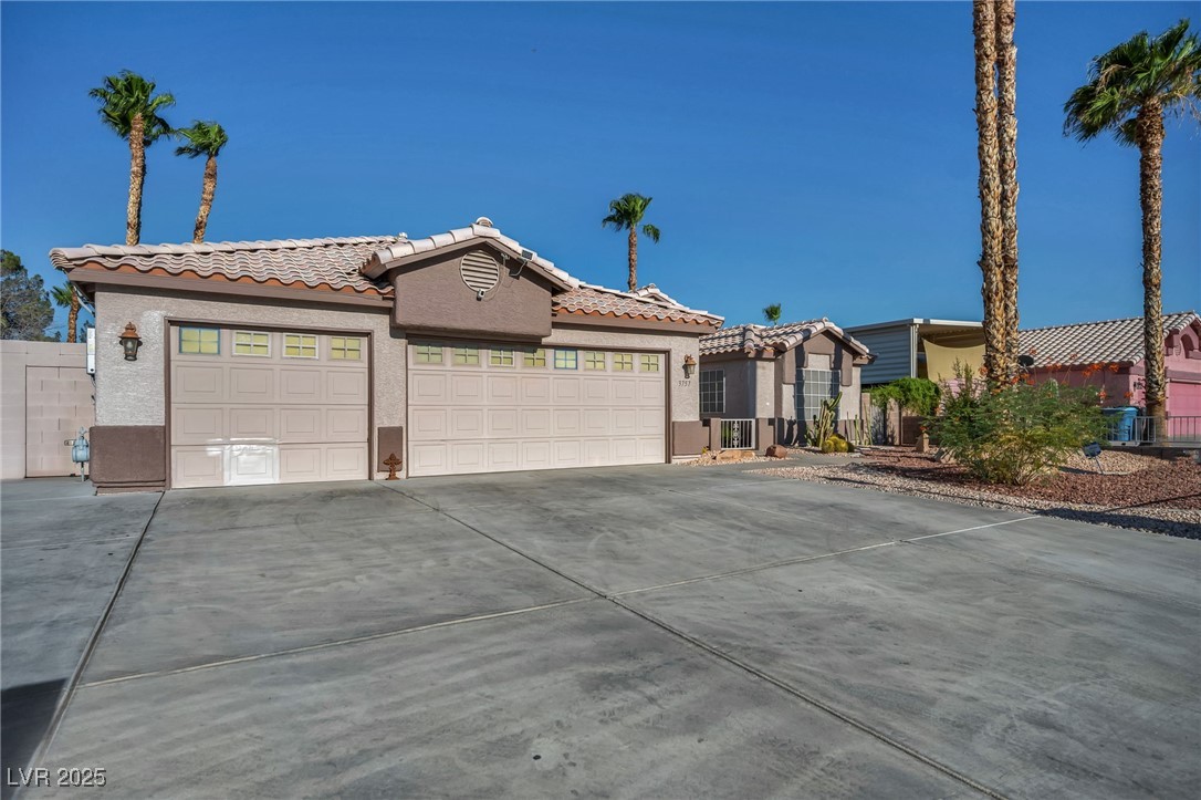 3757 North Torrey Pines Drive Property Photo 57
