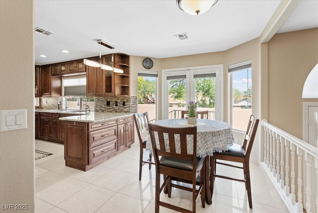 8228 Ocean Terrace Way Property Photo 7