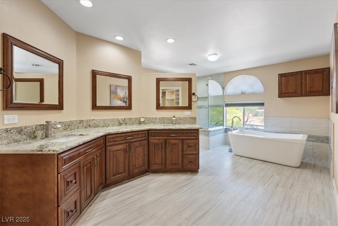 8228 Ocean Terrace Way Property Photo 26