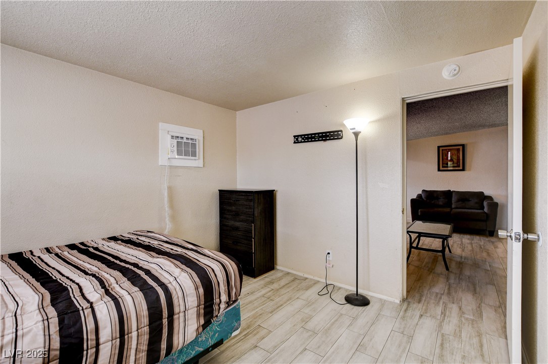 1620 Kenneth Street Property Photo 11