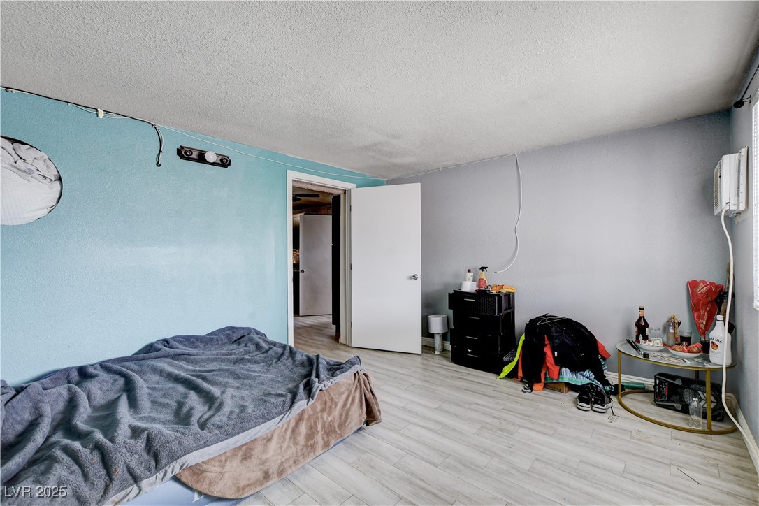 1620 Kenneth Street Property Photo 20