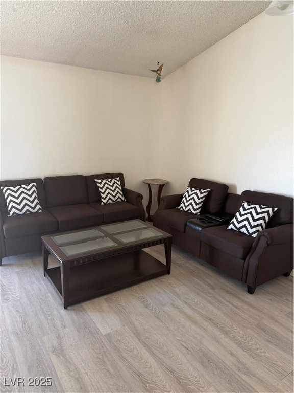 6229 Saginaw Drive Property Photo 5