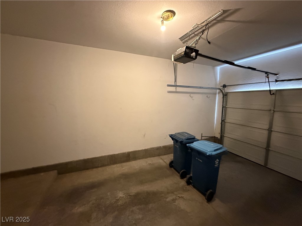 9334 Peace Pipe Court Property Photo 25