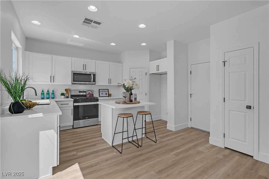 9571 Dawning Heat Street Property Photo 2