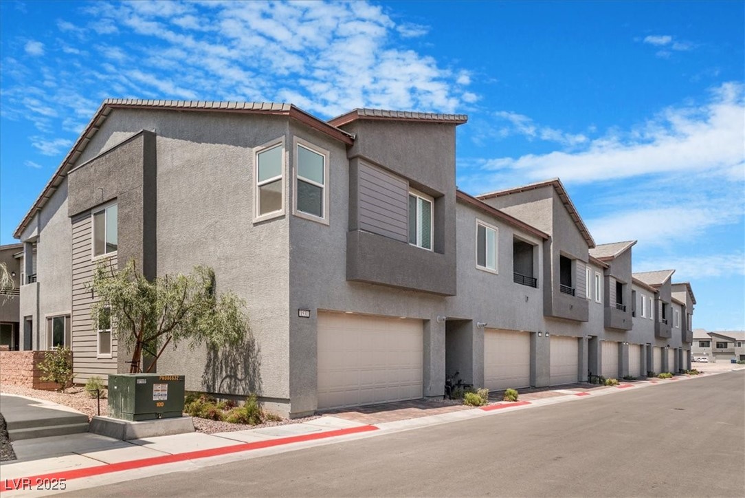 1529 Eva Crossing Place Property Photo 4