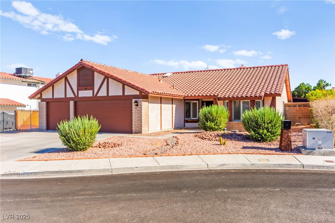 8505 Custer Court Property Photo 6