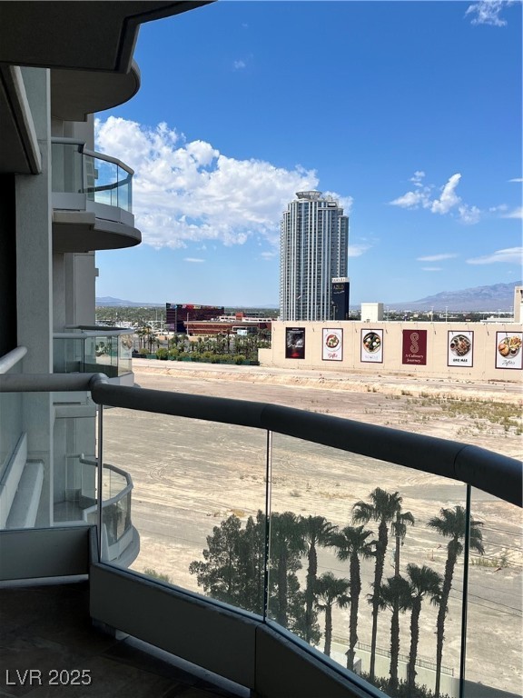 2777 Paradise Road 808 Property Photo 15