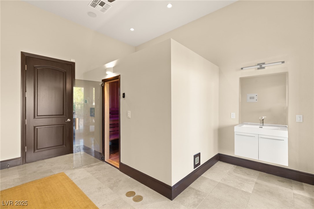 1 Awbrey Court Property Photo 33