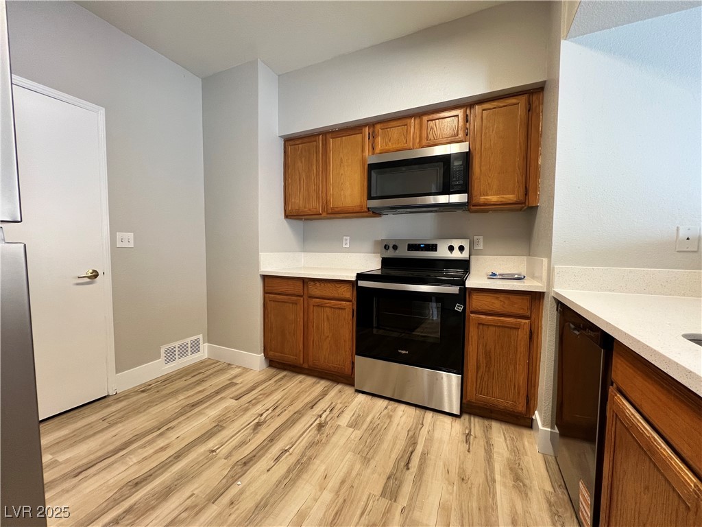 6650 West Warm Springs Road 1161 Property Photo 8