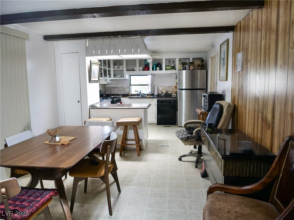 700 Kimberly Avenue Property Photo 9