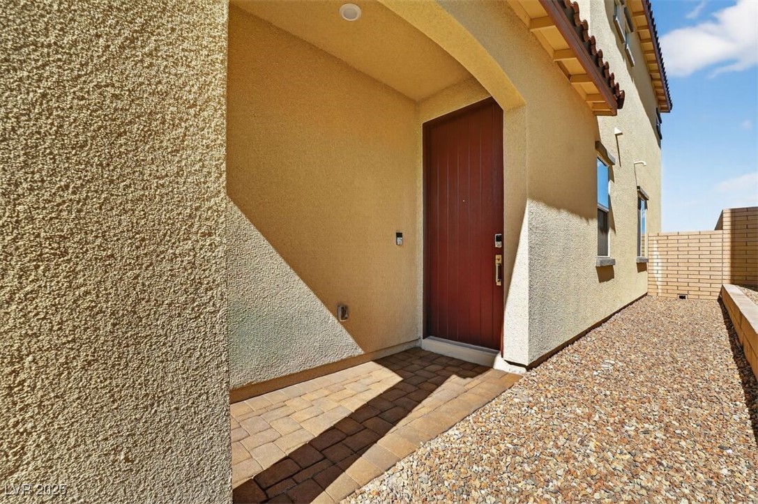 320 Taylor Street Property Photo 2