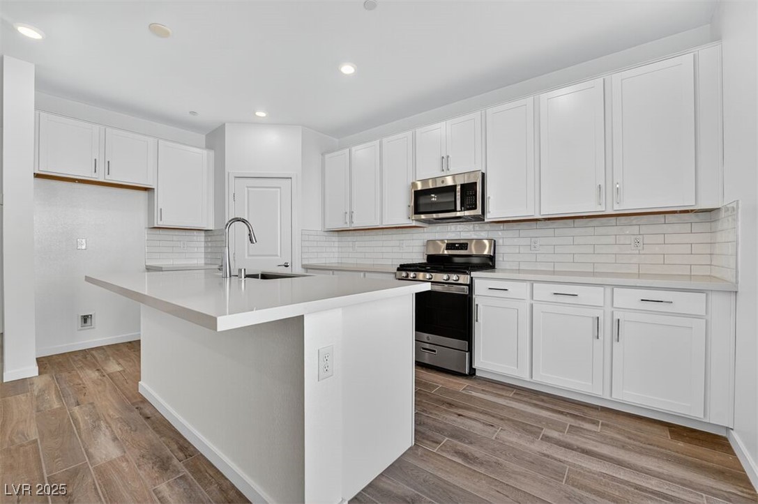 320 Taylor Street Property Photo 3