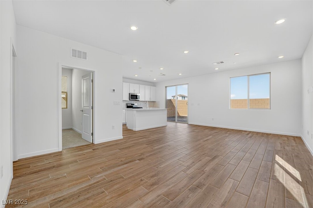 320 Taylor Street Property Photo 7