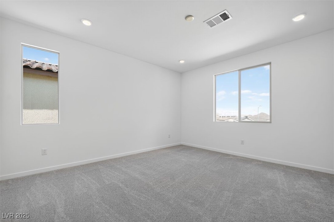 320 Taylor Street Property Photo 9