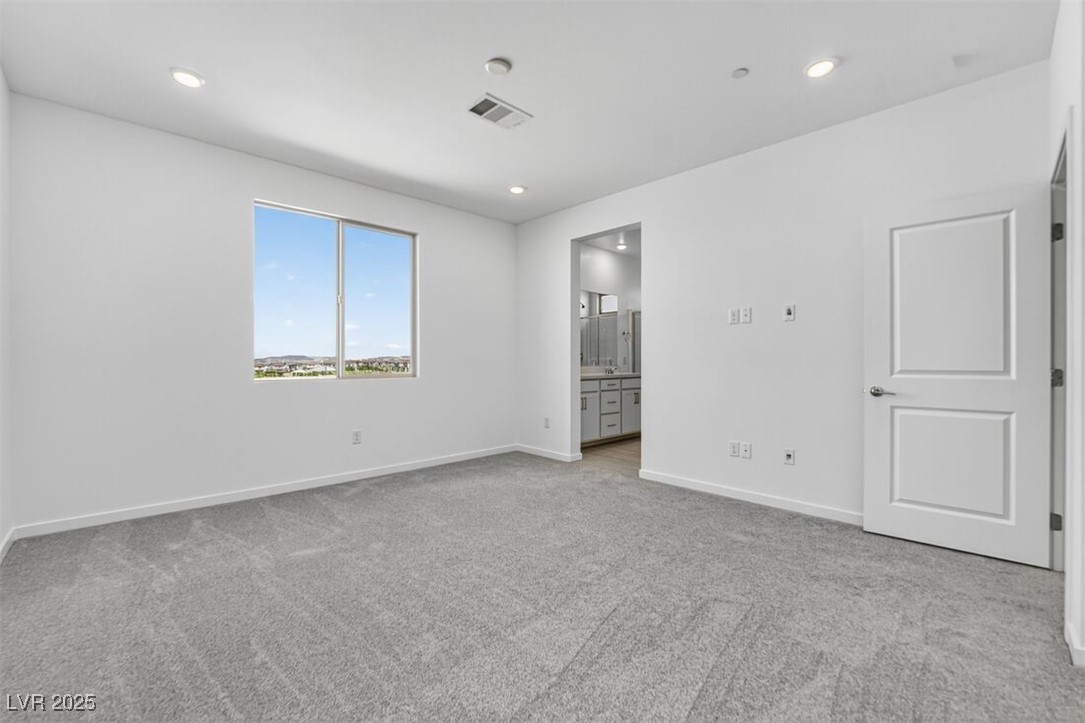 320 Taylor Street Property Photo 10