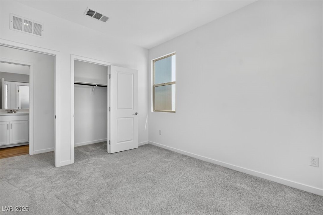 320 Taylor Street Property Photo 17