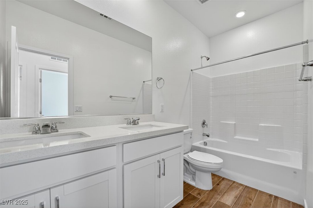 320 Taylor Street Property Photo 22