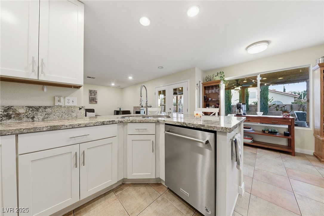 9429 Abalone Way Property Photo 8