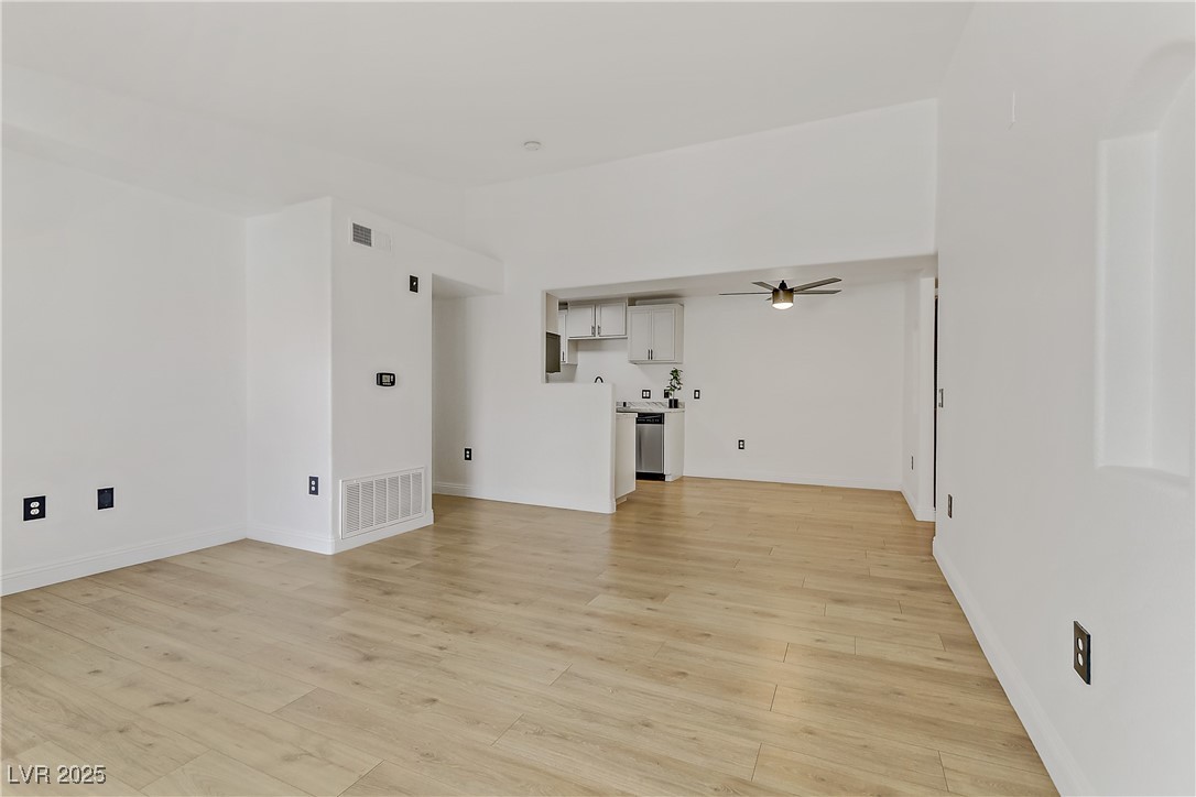 3318 North Decatur Boulevard 2007 Property Photo 4