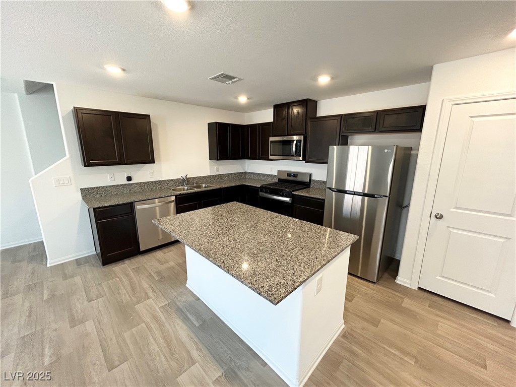 5676 Golden Orchard Street Property Photo 4