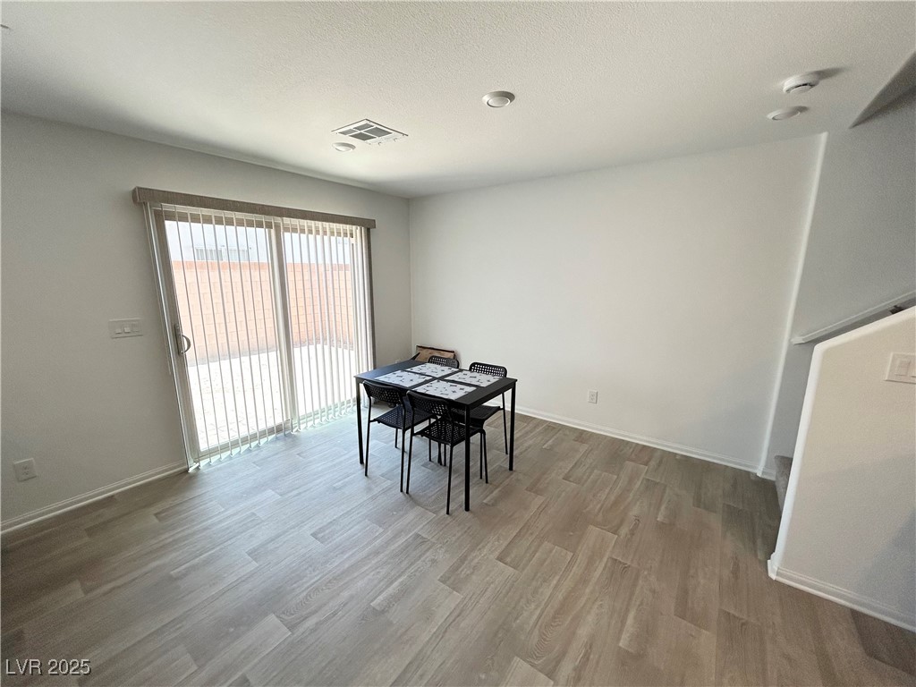 5676 Golden Orchard Street Property Photo 5