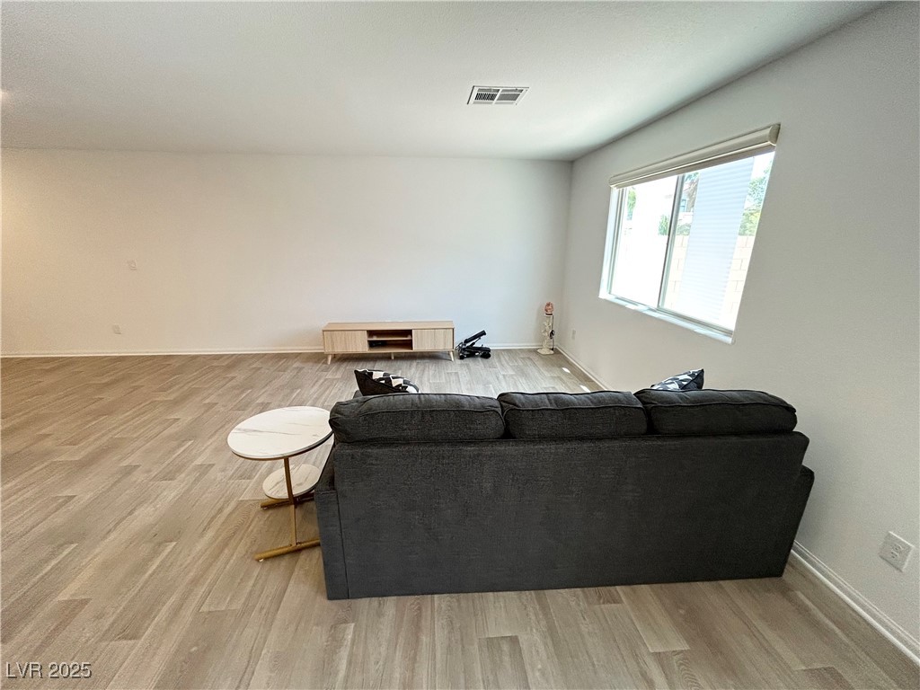 5676 Golden Orchard Street Property Photo 6