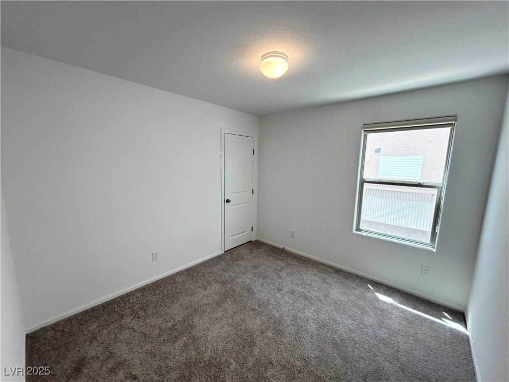 5676 Golden Orchard Street Property Photo 8