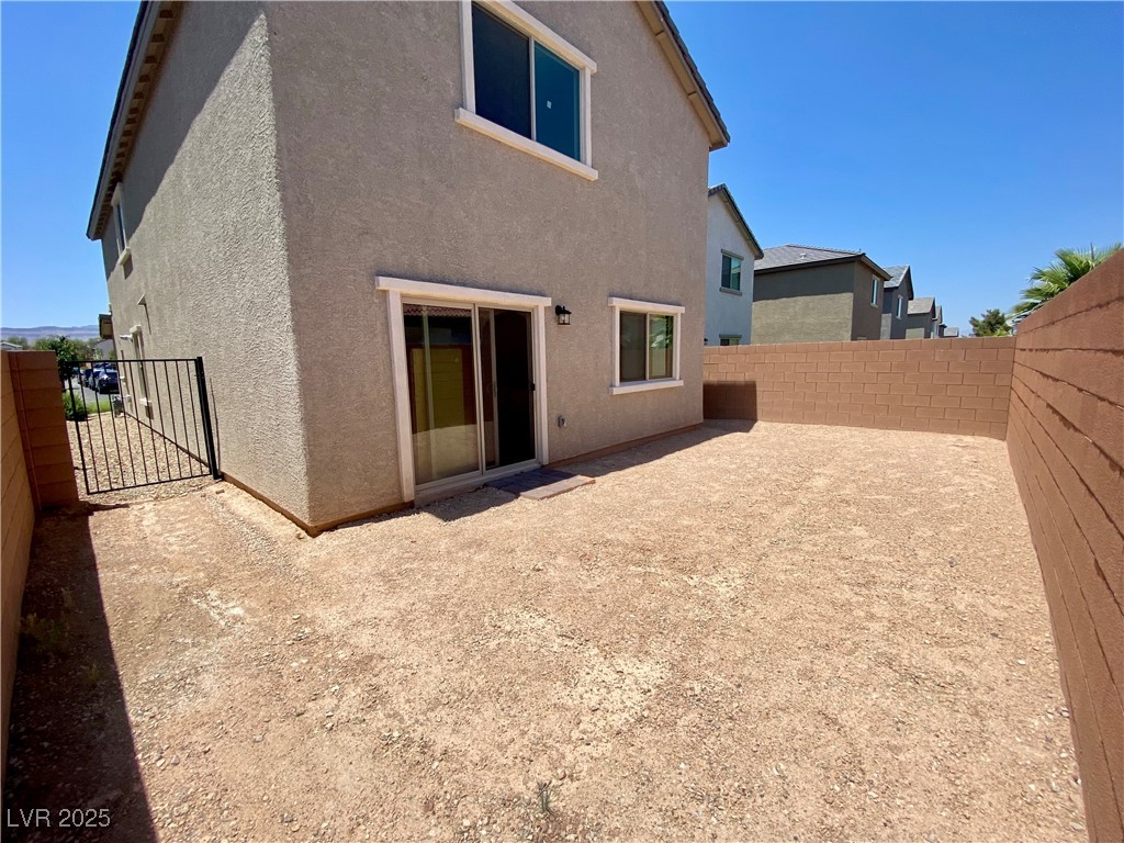 5676 Golden Orchard Street Property Photo 15