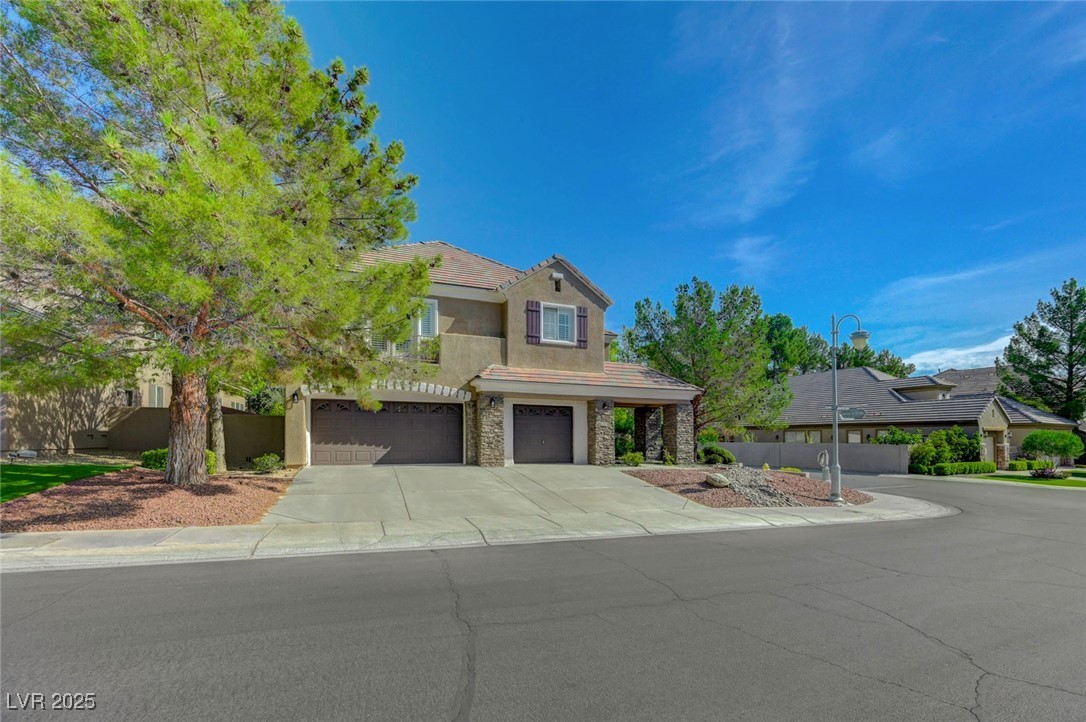 9600 Royal Lamb Drive Property Photo 3