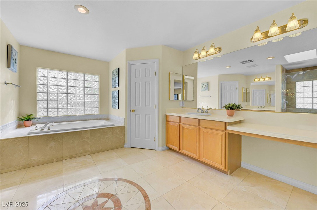 9600 Royal Lamb Drive Property Photo 48