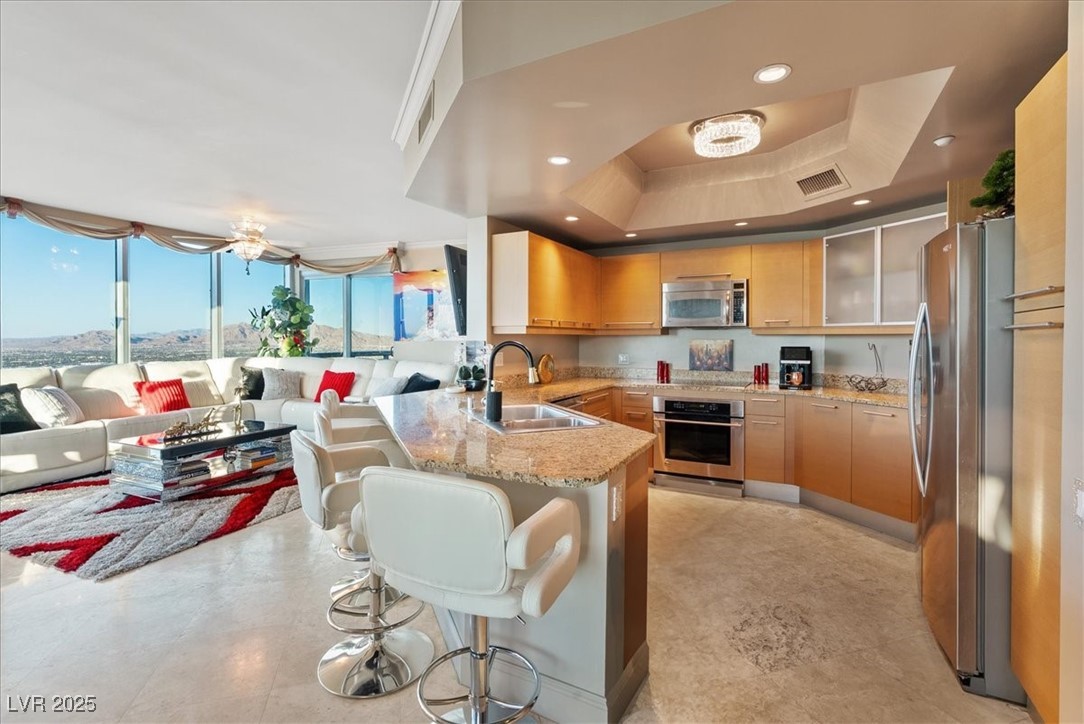 322 Karen Avenue 4207 Property Photo 5