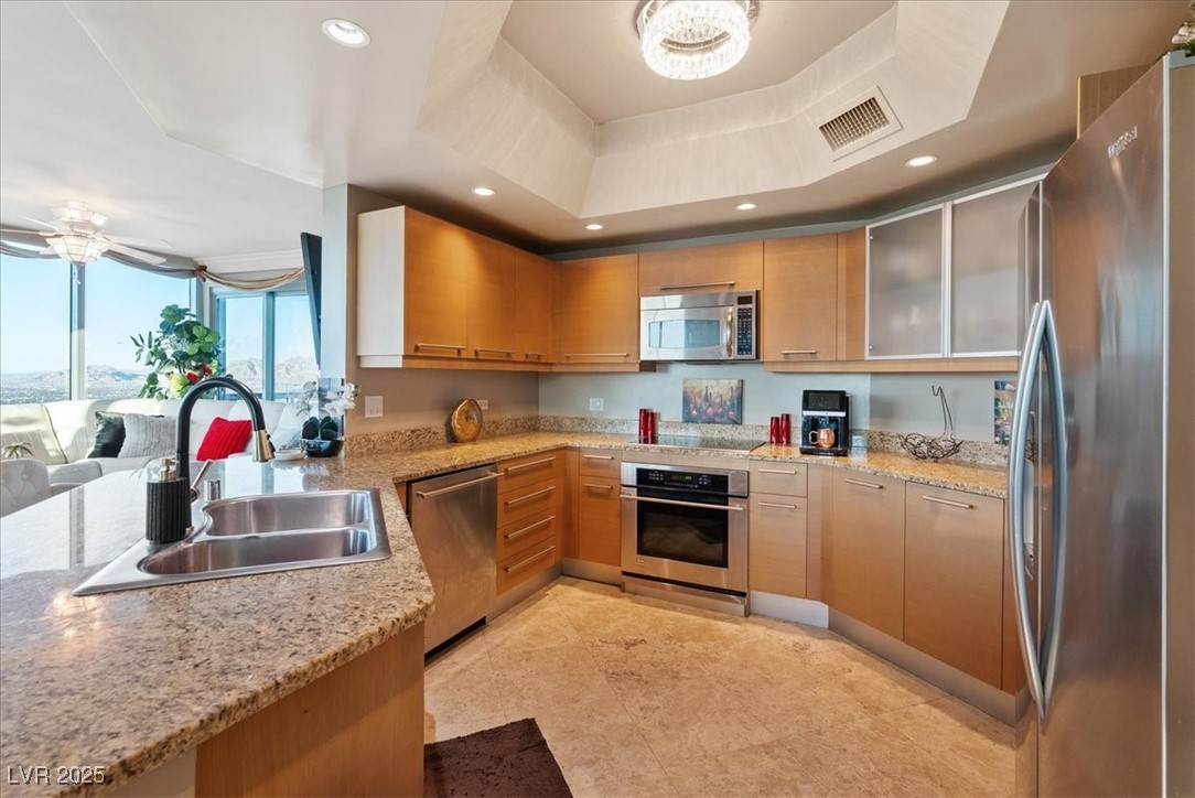 322 Karen Avenue 4207 Property Photo 8