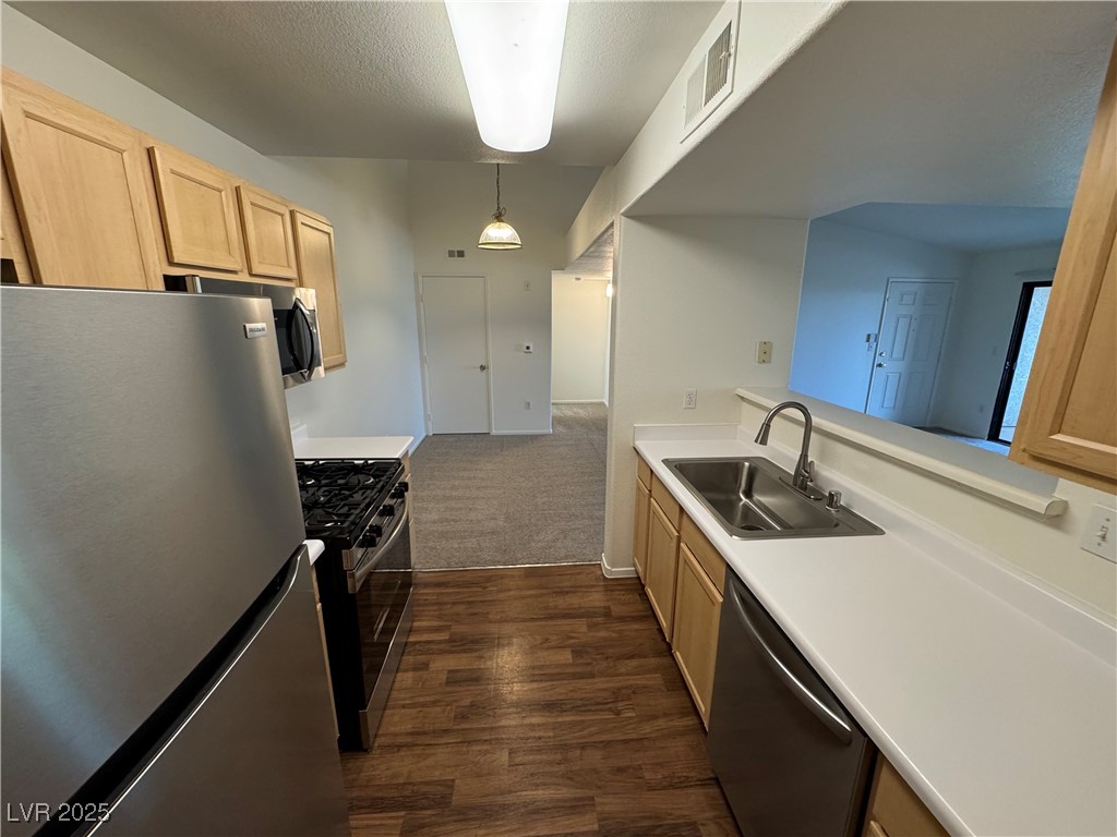 950 Seven Hills Drive 1921 Property Photo 8