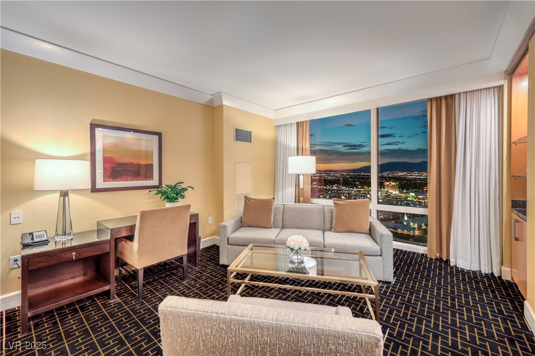 2000 Fashion Show Drive 5019 Property Photo 3