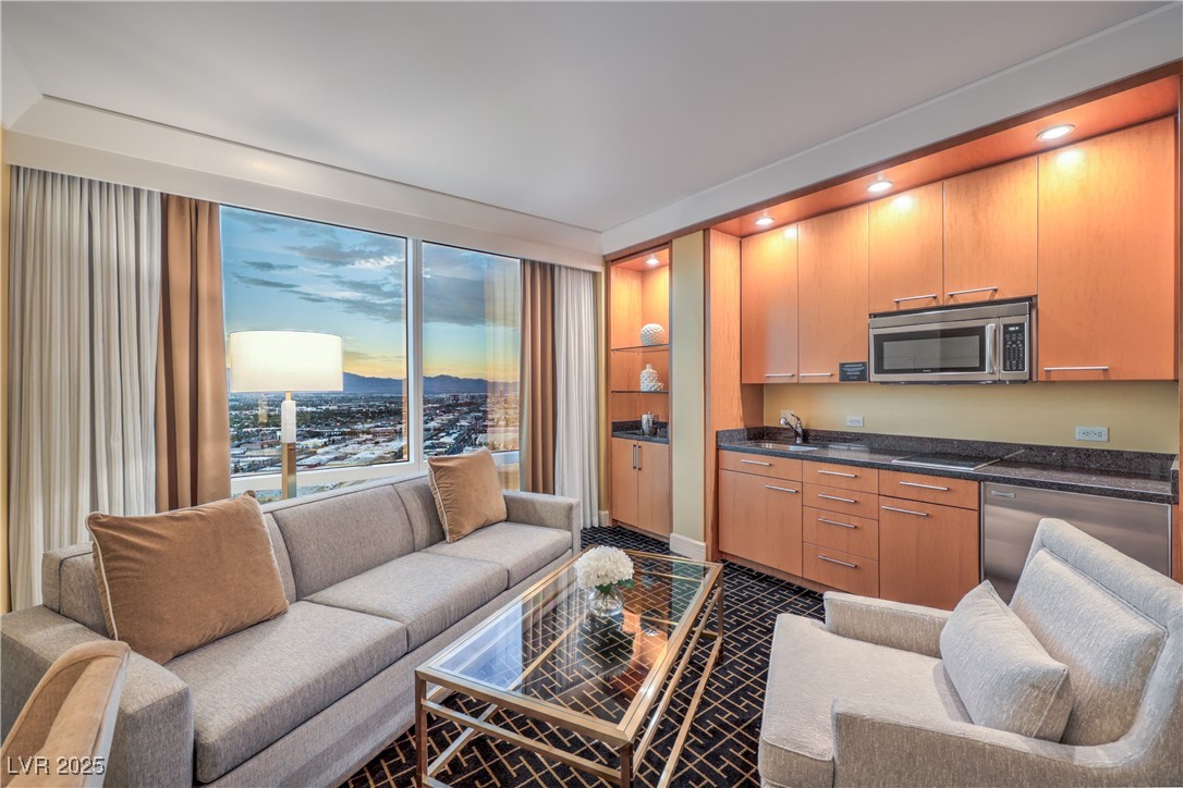 2000 Fashion Show Drive 5019 Property Photo 9