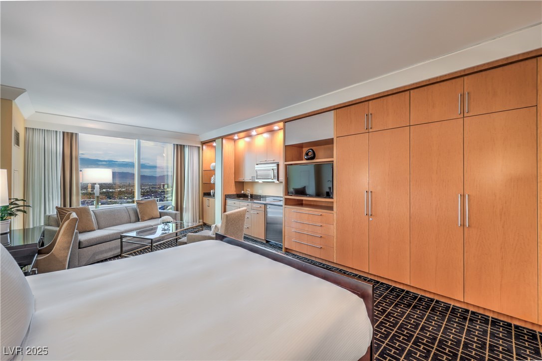 2000 Fashion Show Drive 5019 Property Photo 12