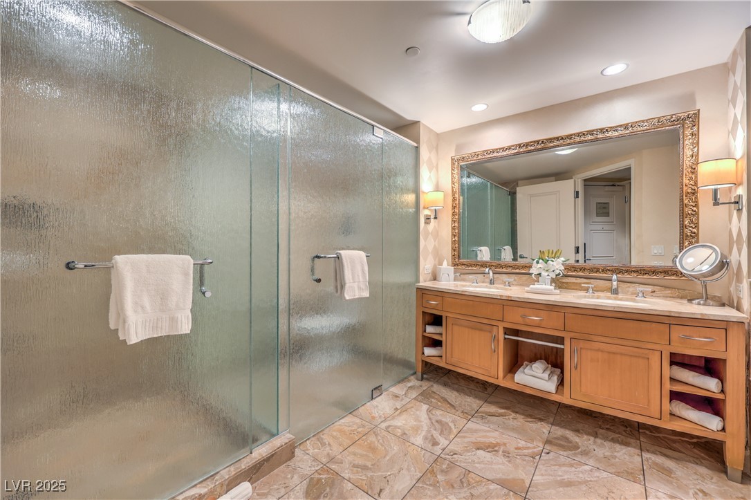 2000 Fashion Show Drive 5019 Property Photo 21