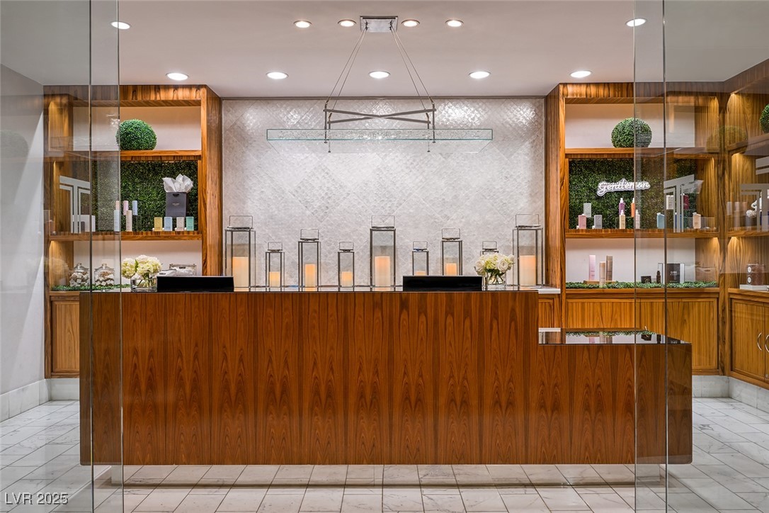 2000 Fashion Show Drive 5019 Property Photo 31