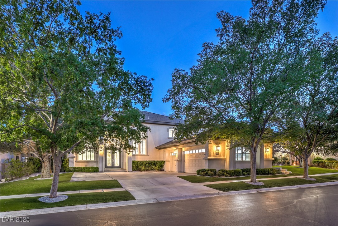 9317 Fontainbleu Property Photo 1