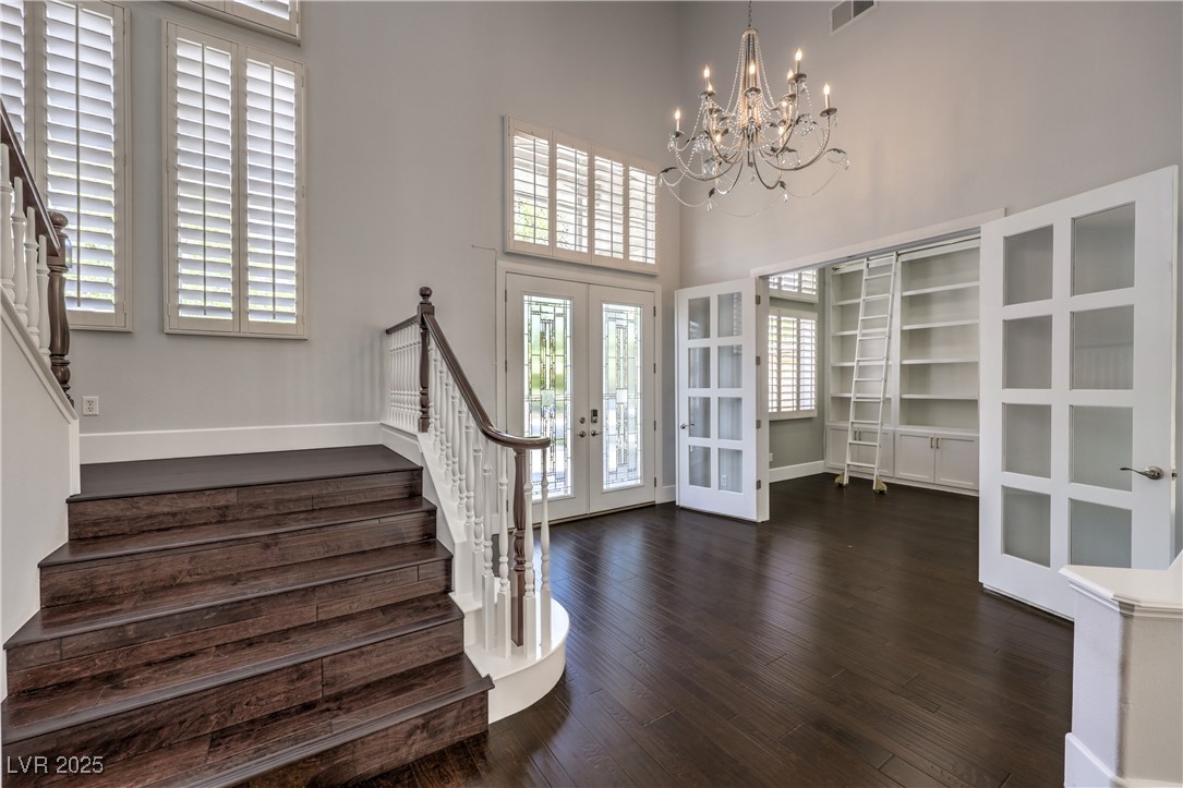 9317 Fontainbleu Property Photo 7