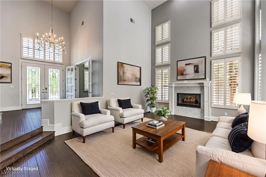 9317 Fontainbleu Property Photo 10