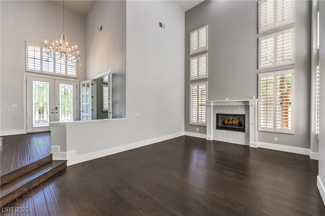 9317 Fontainbleu Property Photo 11