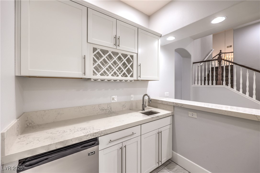 9317 Fontainbleu Property Photo 24