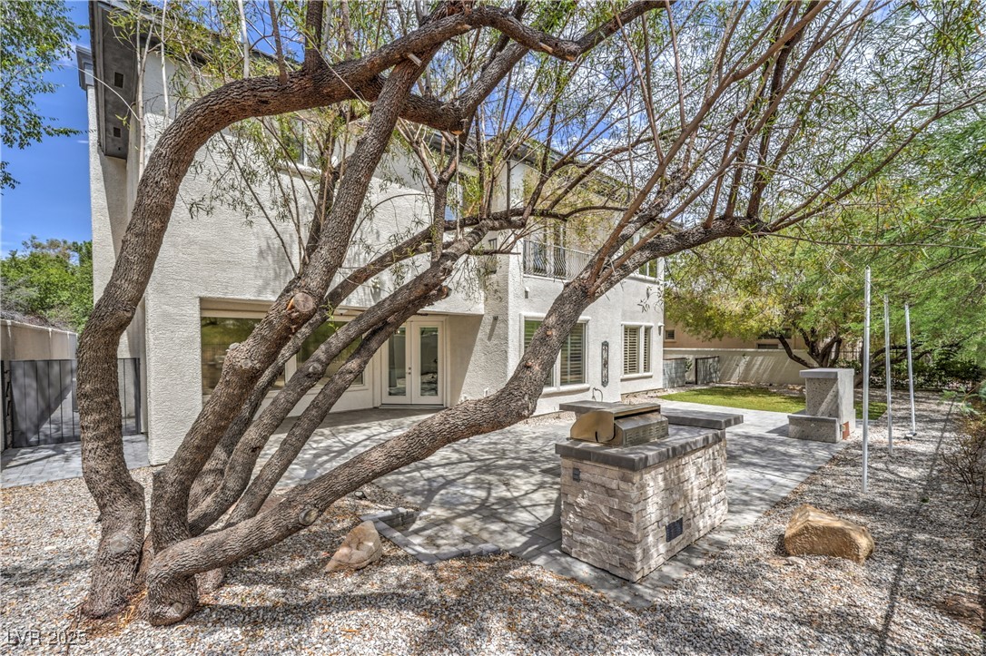 9317 Fontainbleu Property Photo 52