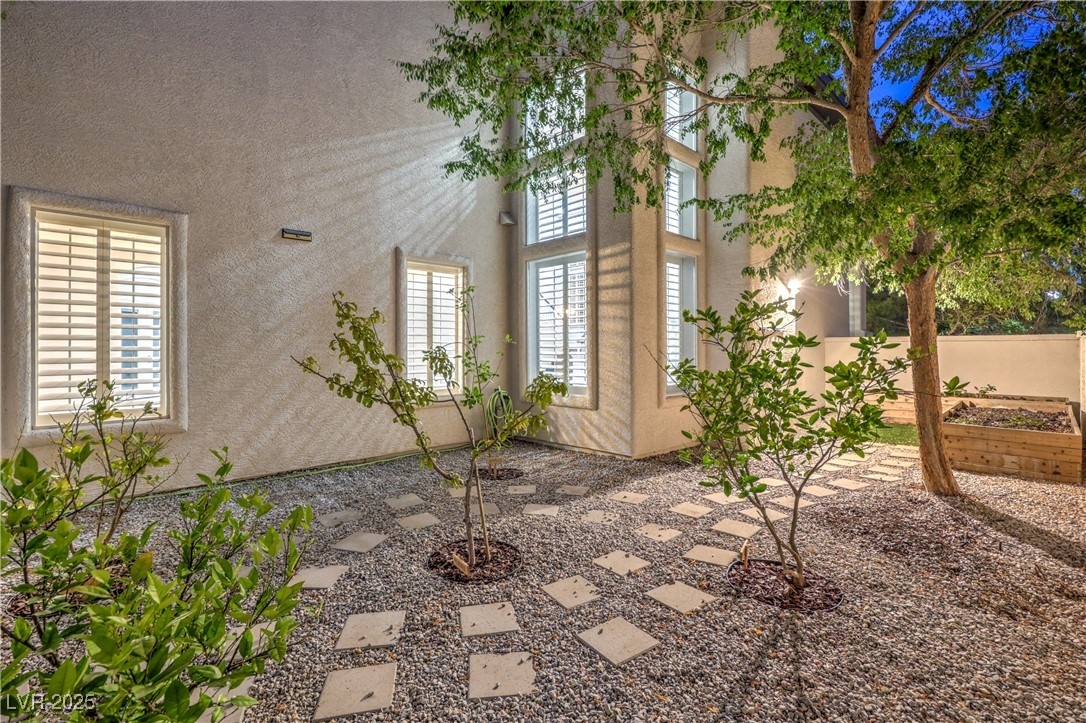 9317 Fontainbleu Property Photo 56