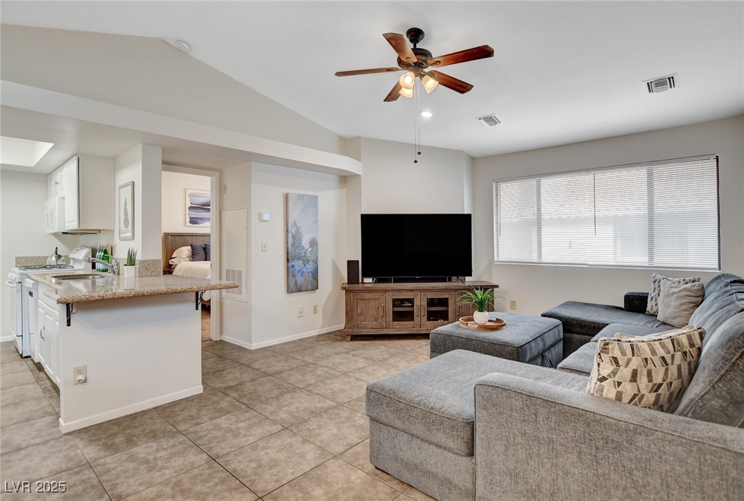 2995 East Sunset Road 209 Property Photo 8